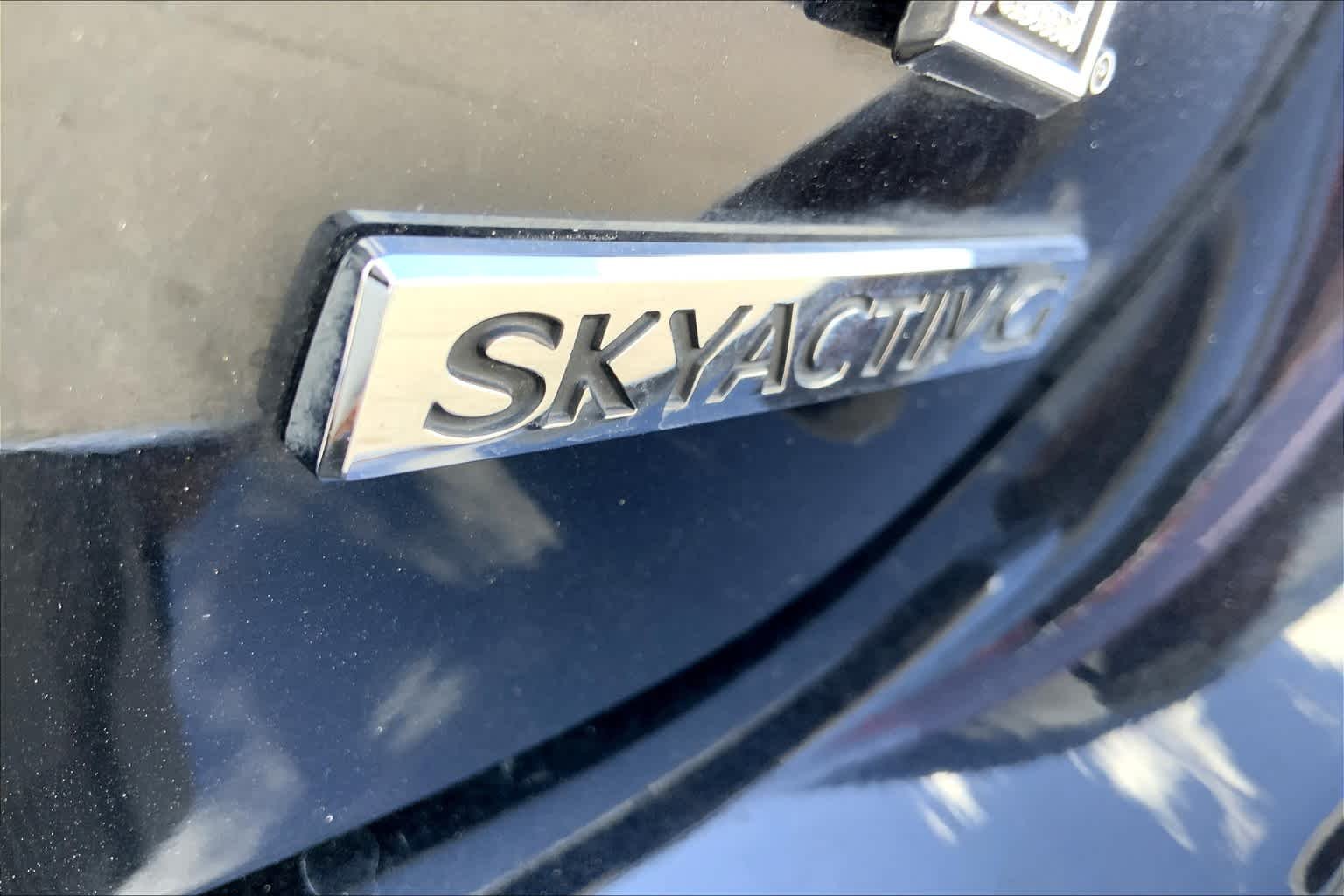 Used 2019 Jet Black Mica Mazda w/Premium Pkg image 9