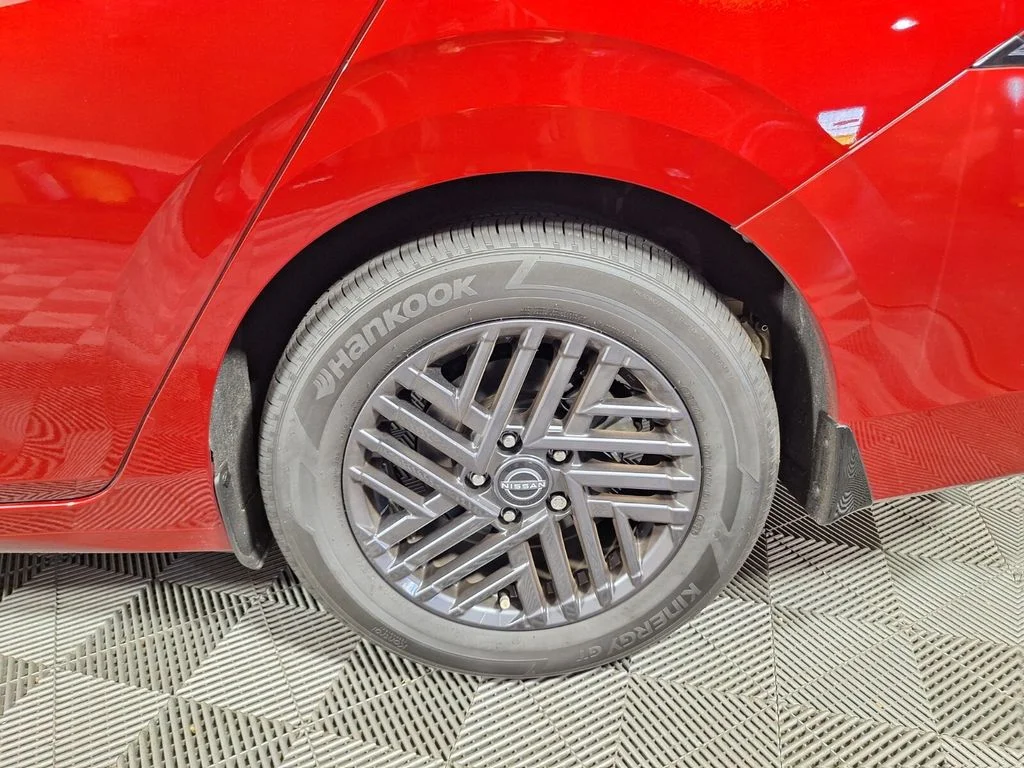 Used 2026 Scarlet Nissan SV image 23