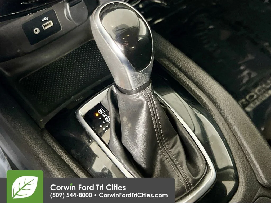 Used 2019 Brilliant Silver Metallic Nissan S image 10