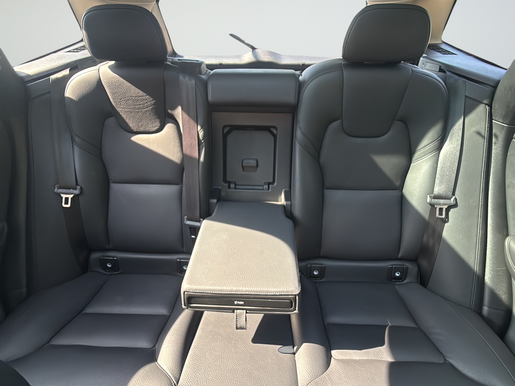 2023 Volvo XC60 Plus - Photo 16