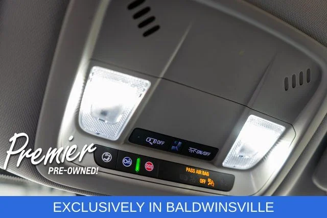 Used 2025 White Chevrolet LT image 28