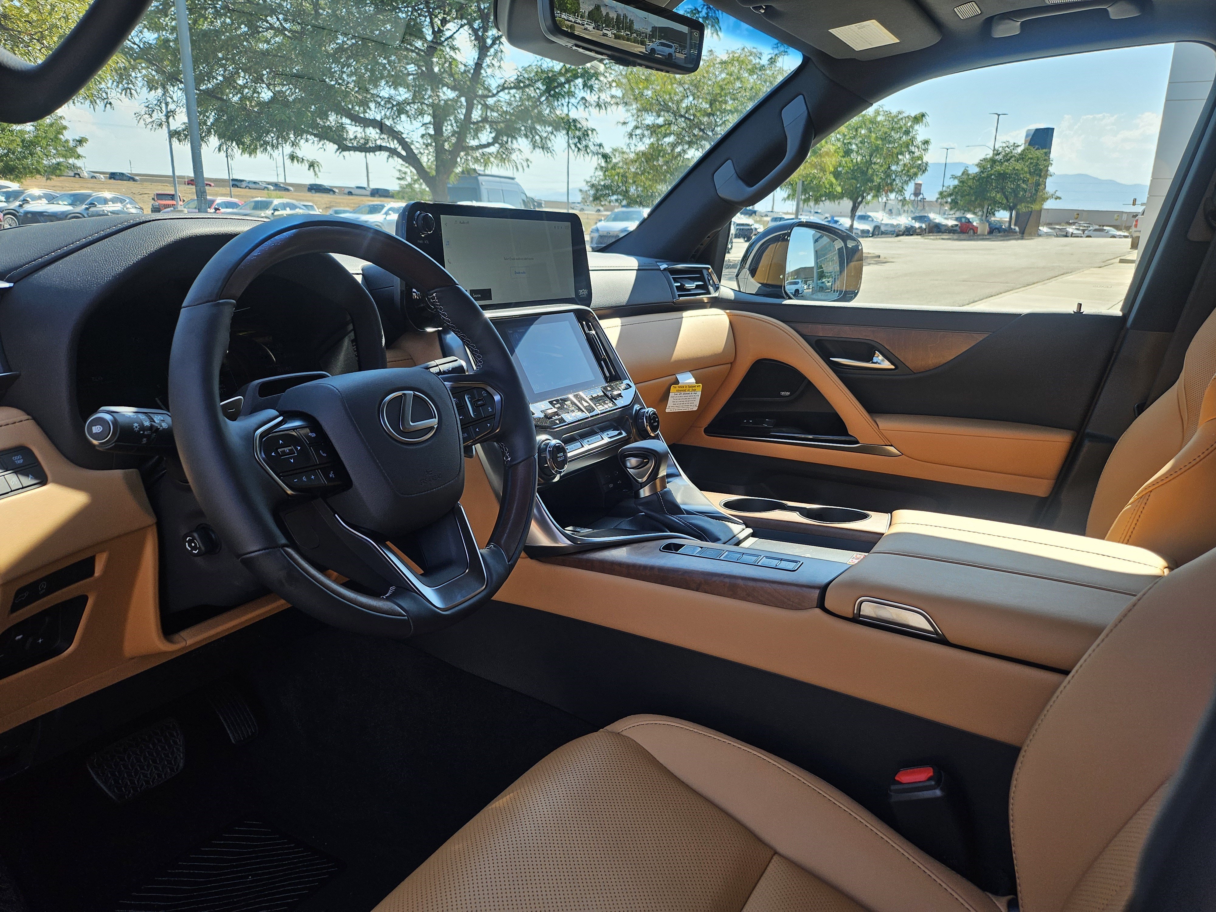 New 2026 Eminent White Pearl Lexus LUXURY image 14