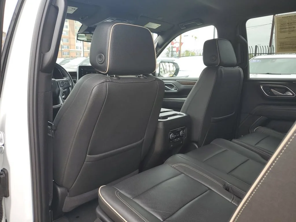 Used 2024 Summit White Chevrolet Premier image 16