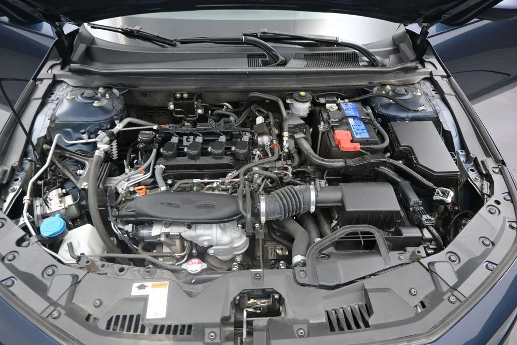 Certified Used 2024 Canyon River Blue Metallic Honda EX image 12