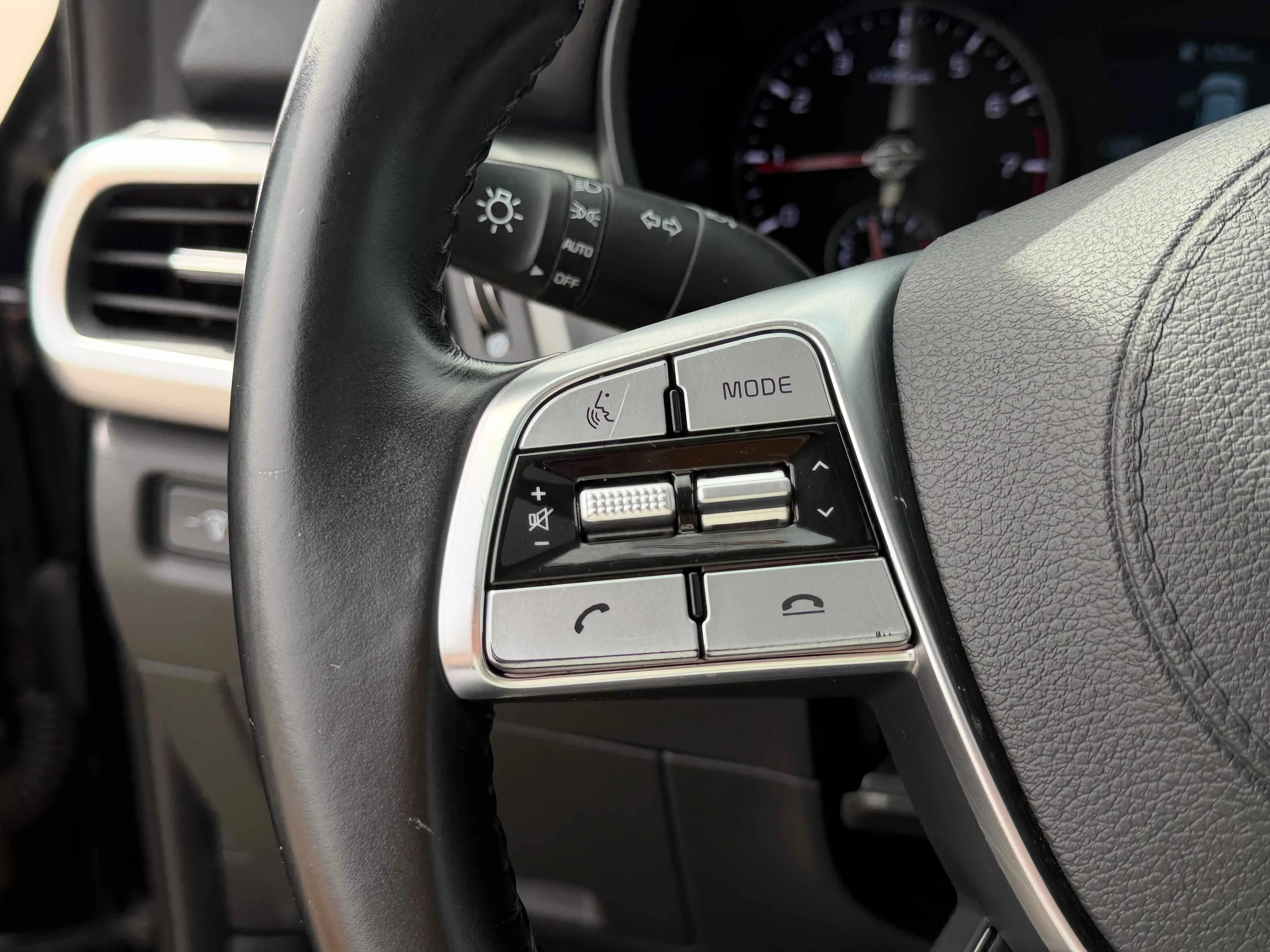 Used 2021 Ebony Black Kia S image 17