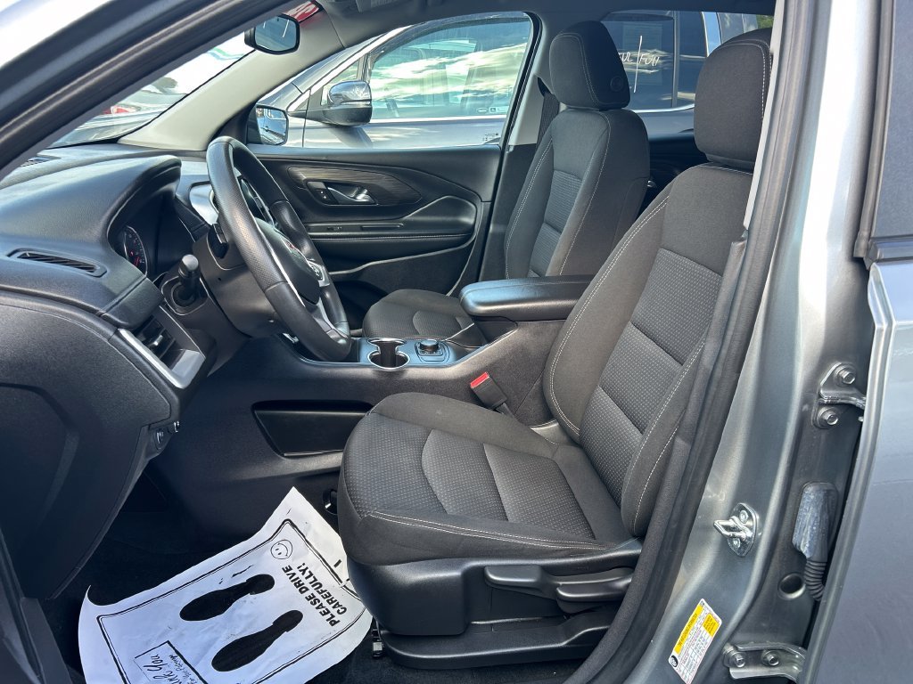 Used 2024 Silver GMC SLE image 14