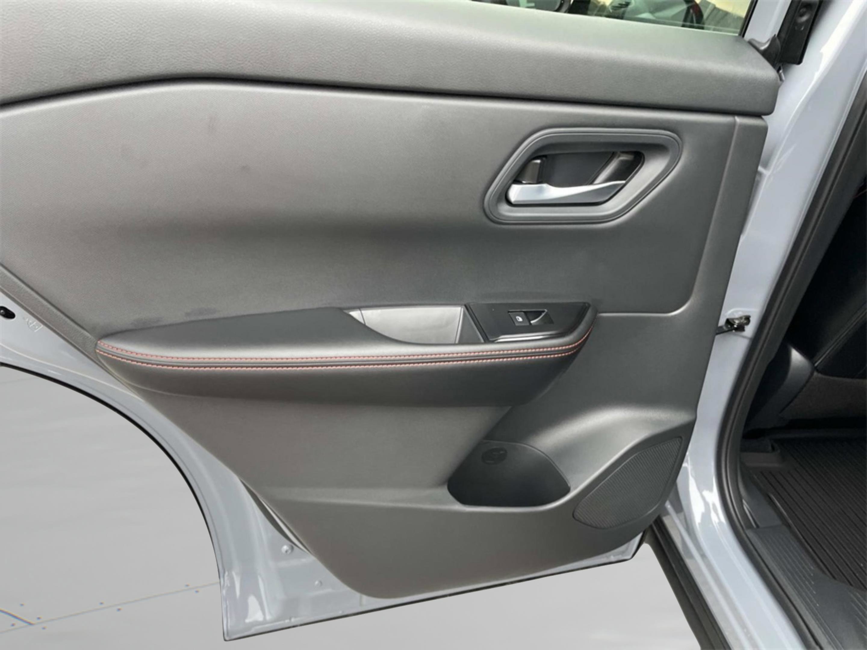 New 2026 Boulder Gray Pearl Nissan Rock Creek image 10