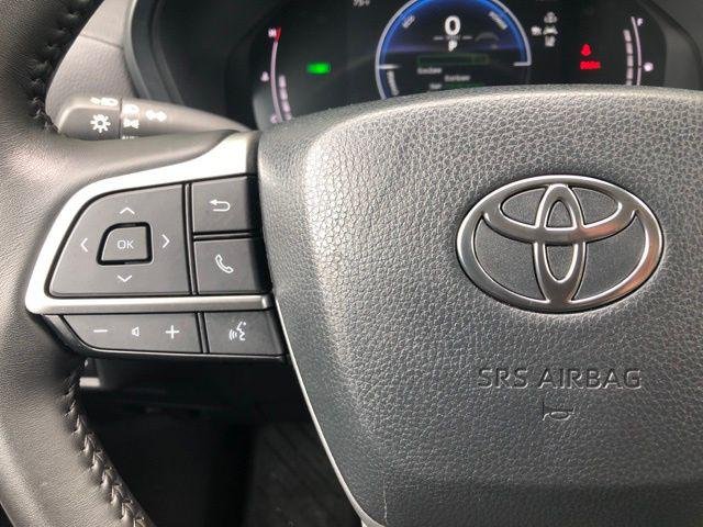 Certified Used 2024 WIND CHILL PEARL Toyota  image 26