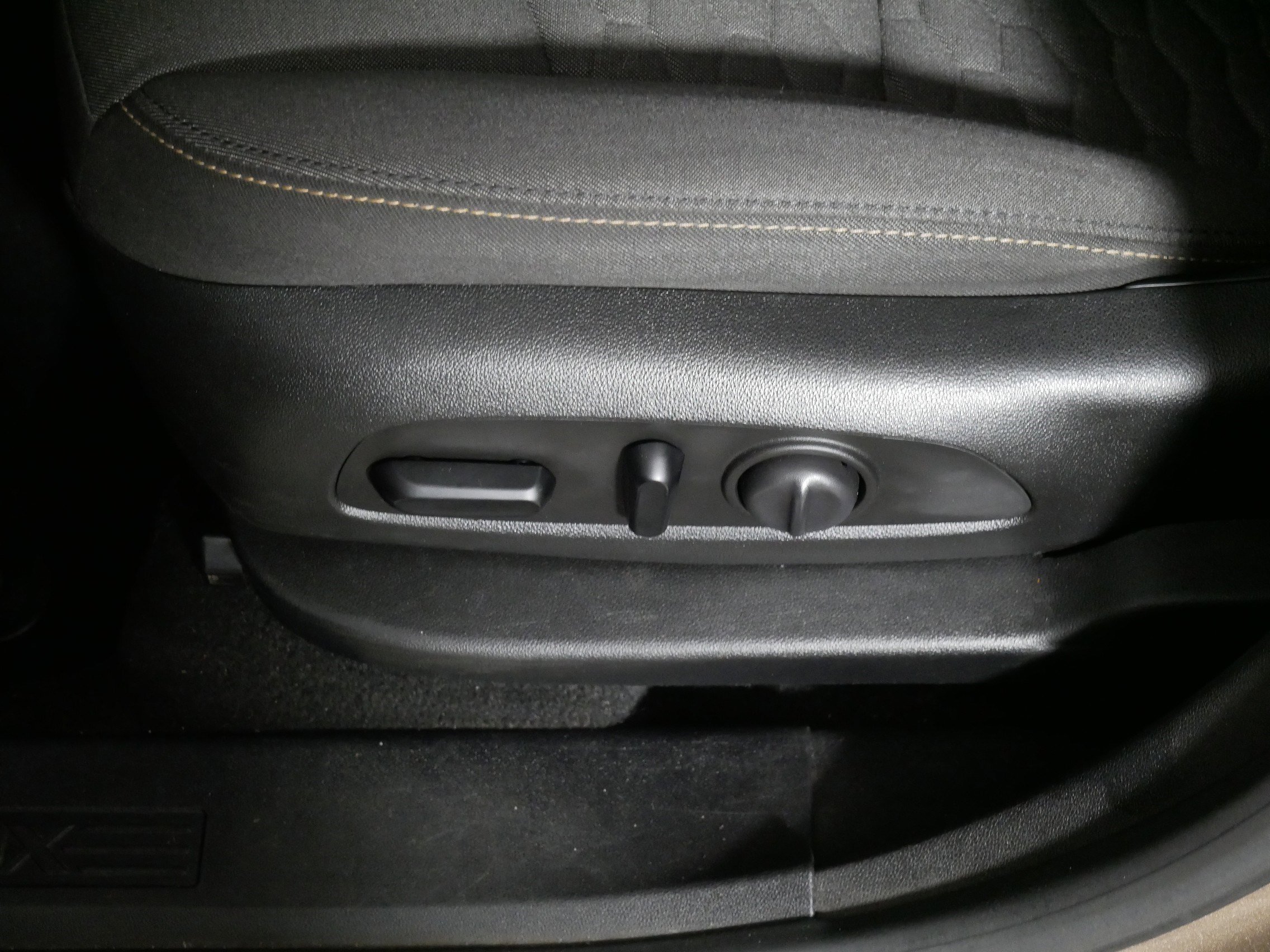 Used 2019 SANDY RIDGE METALLIC Chevrolet LT image 20