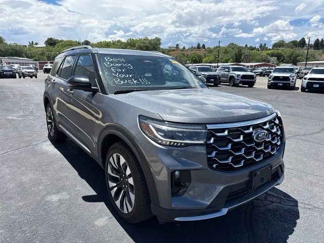 2025 Ford Explorer Platinum