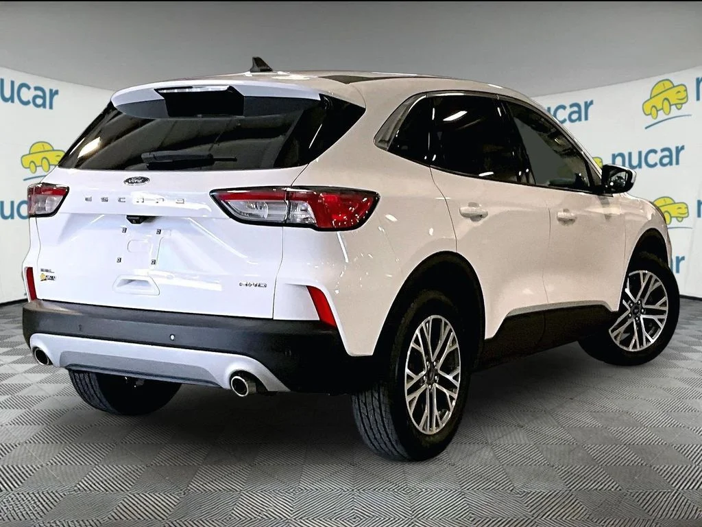 Used 2022 White Ford SEL image 6