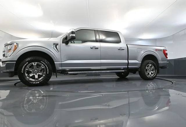 Used 2022 Silver Ford Lariat image 57