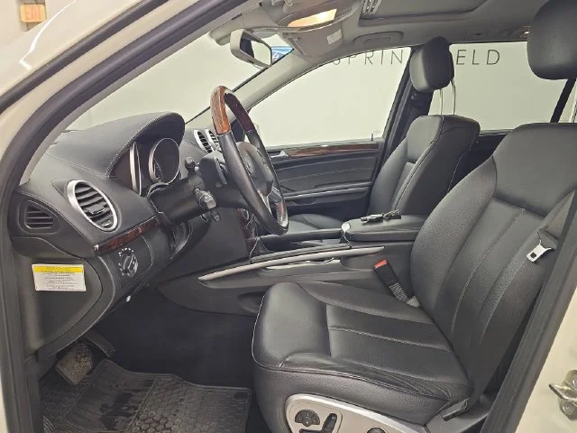 Used 2011 Arctic White Mercedes-Benz GL 450 image 22
