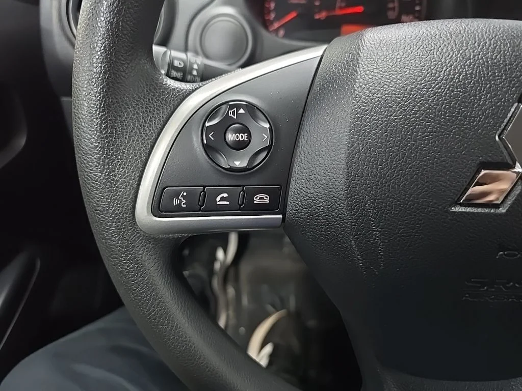 Used 2024 Red Mitsubishi ES image 22