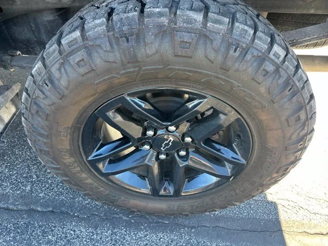 Used 2023 Sterling Gray Metallic Chevrolet LT Trail Boss image 28