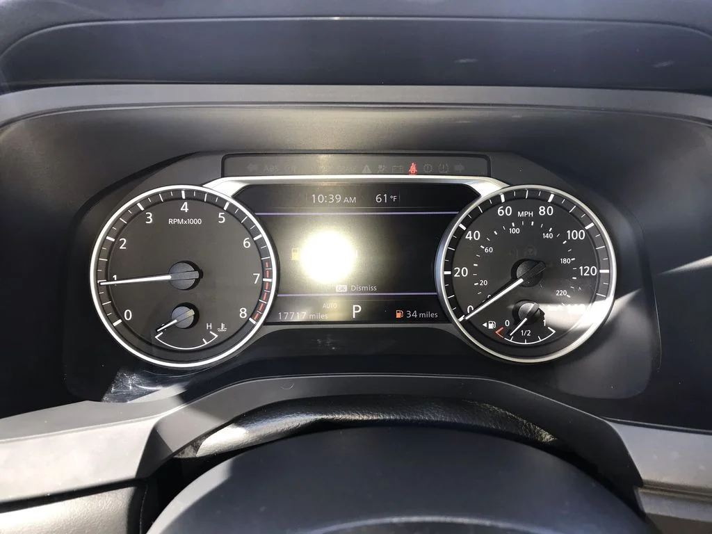 Used 2024 Gray Nissan S image 15