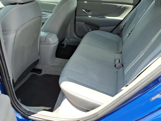 Used 2023 Blue Hyundai SEL image 10