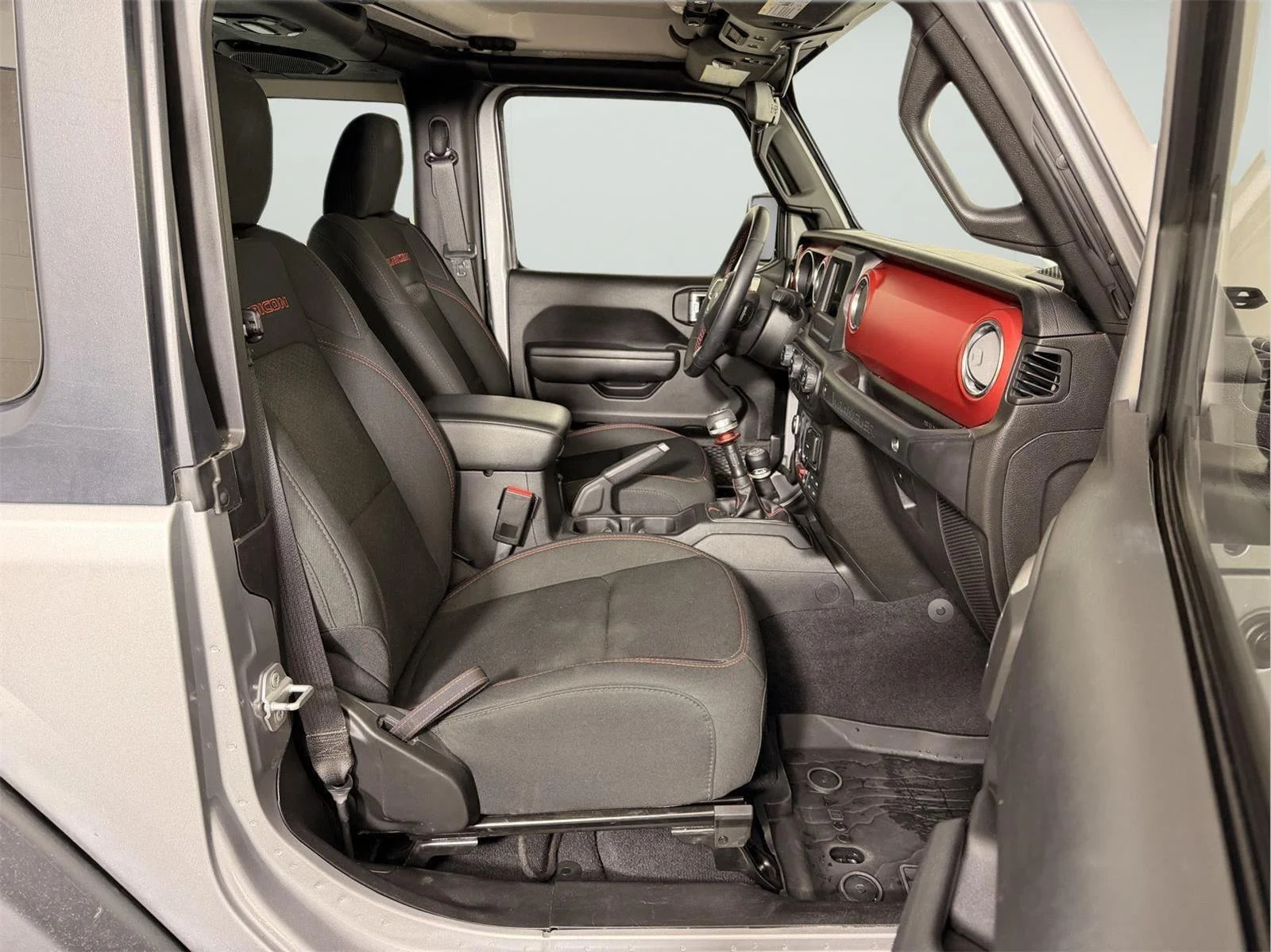 Used 2021 Billet Silver Metallic Clearcoat Jeep Rubicon image 15
