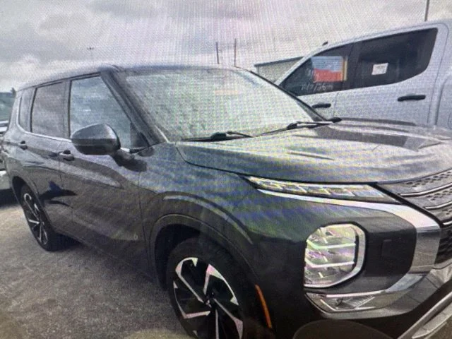 Used 2024 Black Mitsubishi SE image 6