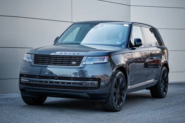 2026 Land Rover Range Rover SE