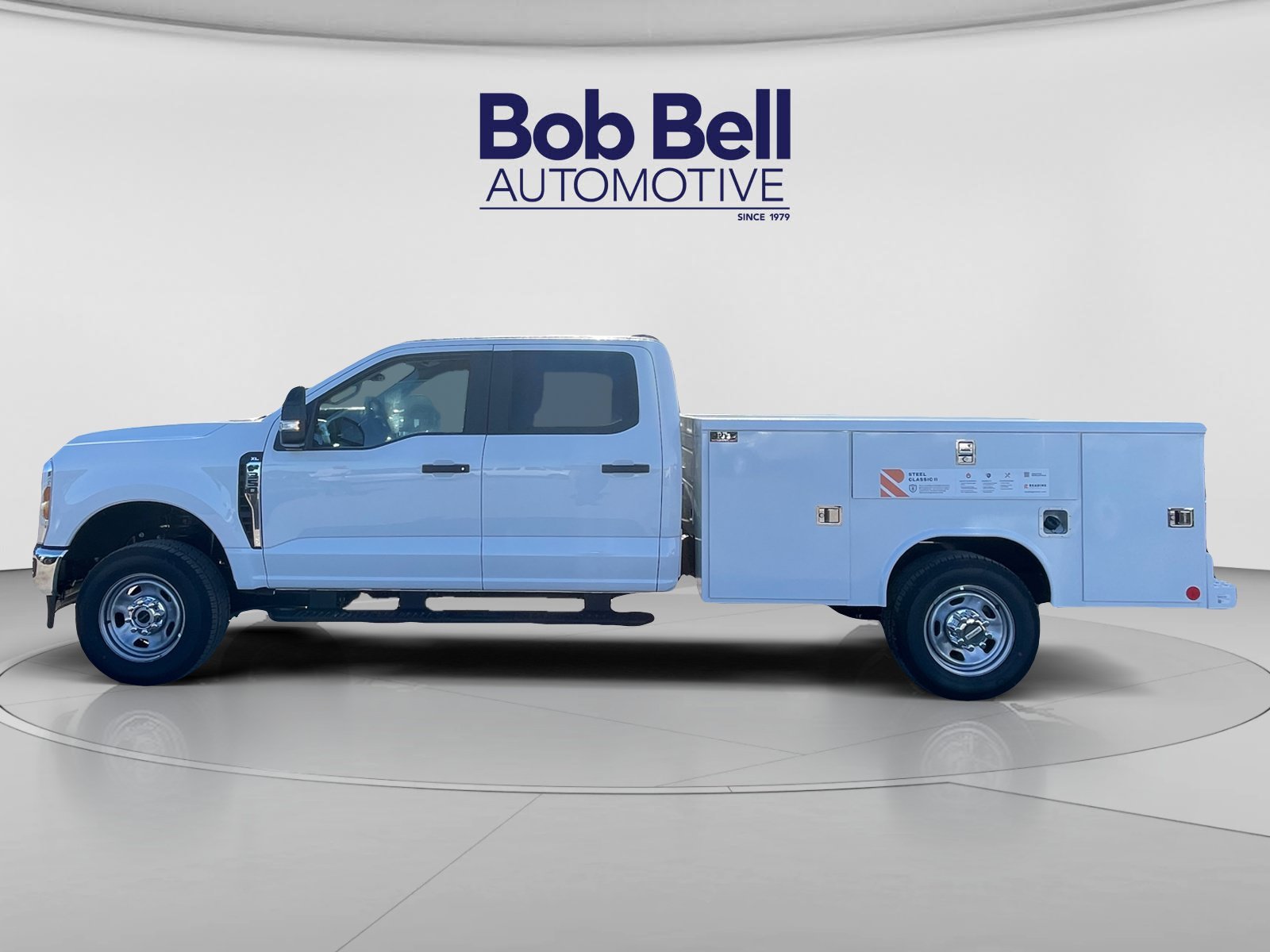 New 2026 Oxford White Ford F-350® XL image 2