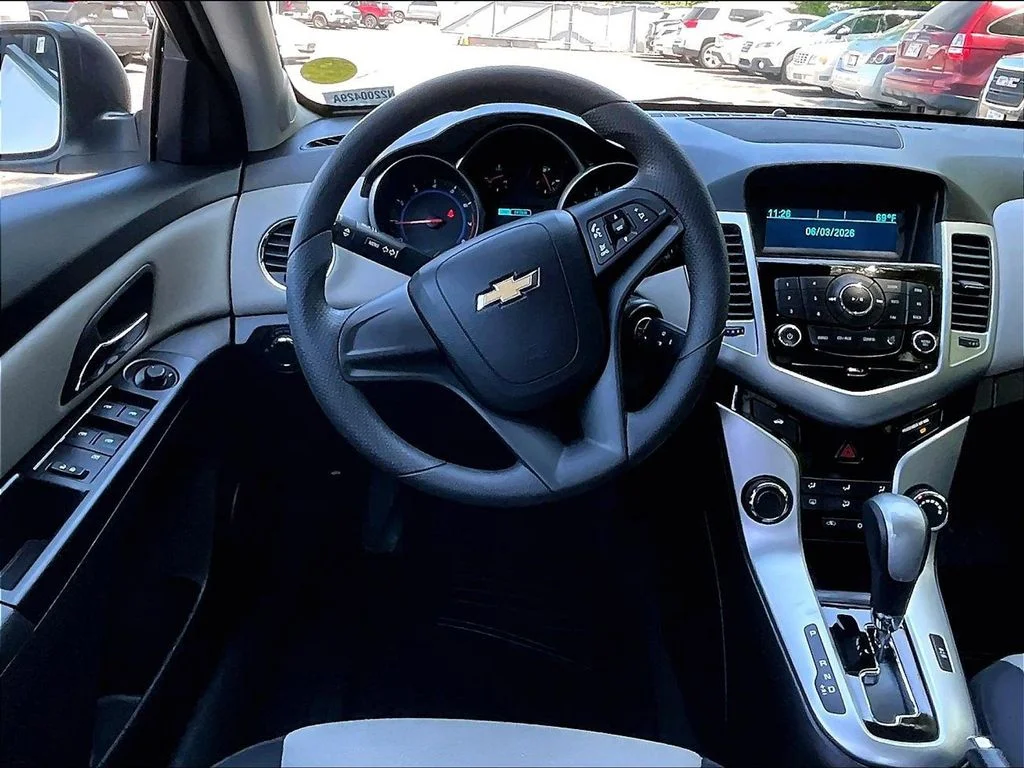 Used 2016 White Chevrolet LS image 16