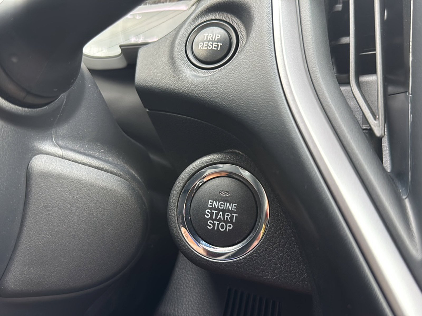 Used 2025 Oasis Blue Pearl Subaru Sport image 28