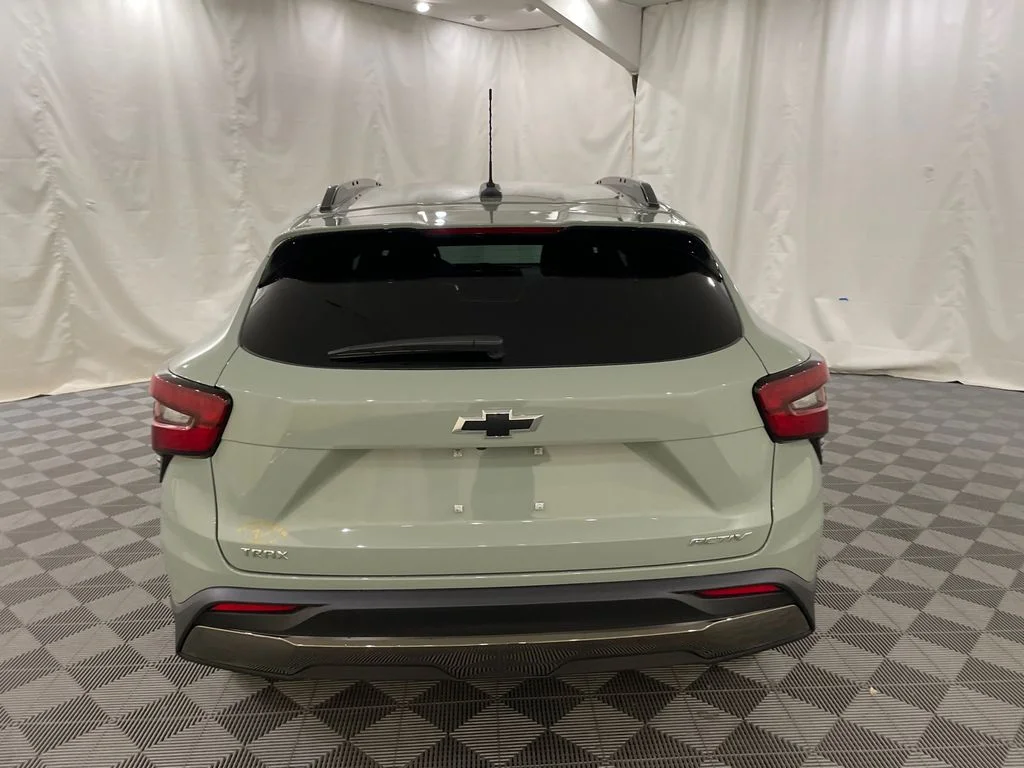 New 2026 Cacti Green Chevrolet ACTIV image 6