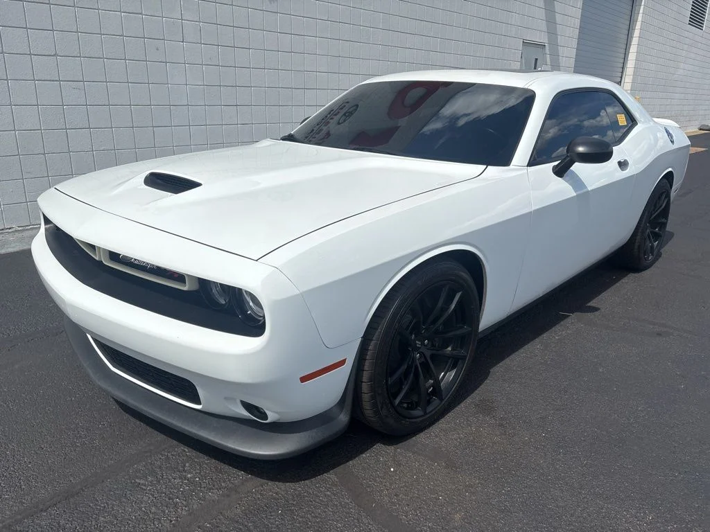 Used 2022 White Dodge R/T image 1