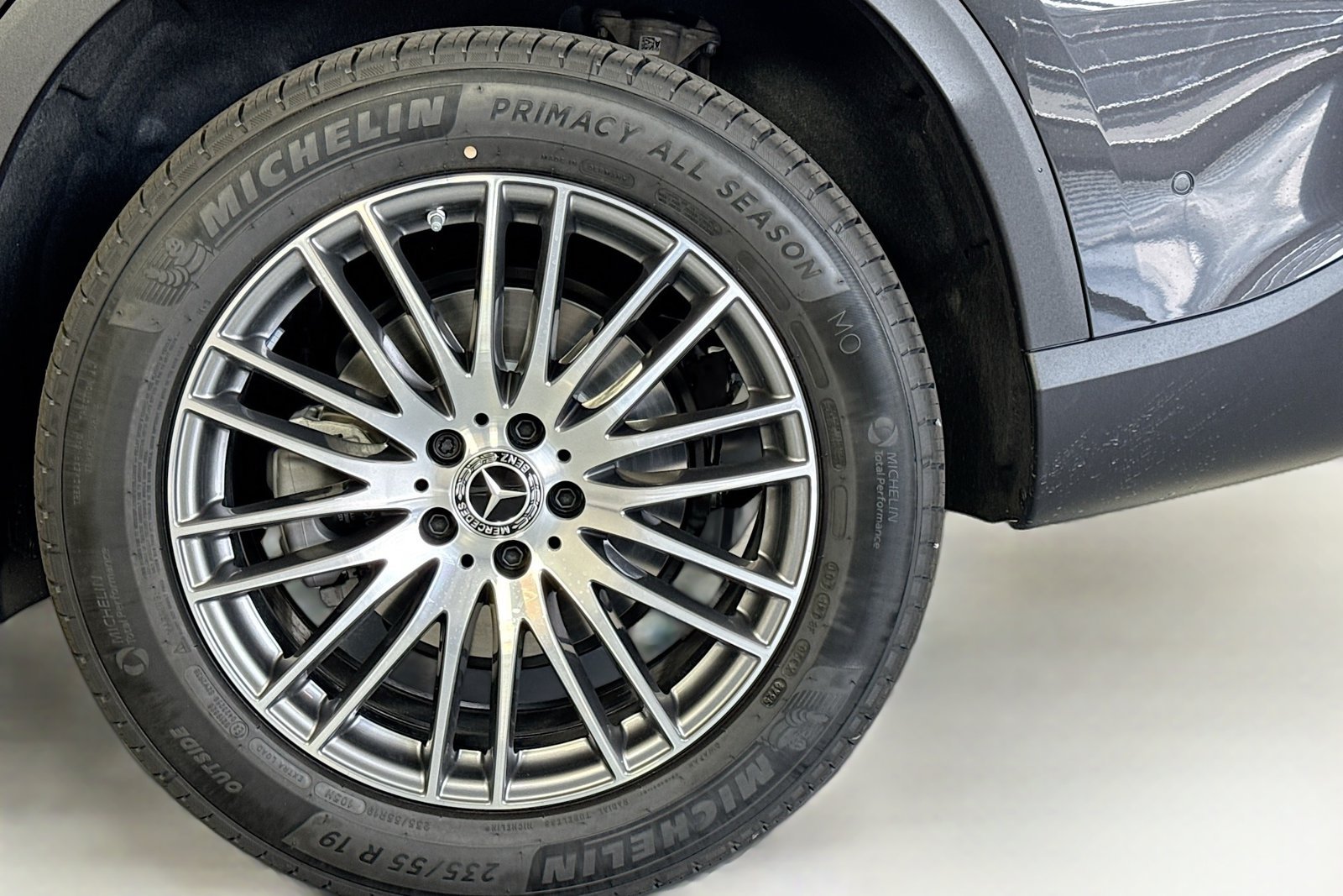 New 2026 Graphite Grey Metallic Mercedes-Benz GLC 300 image 29