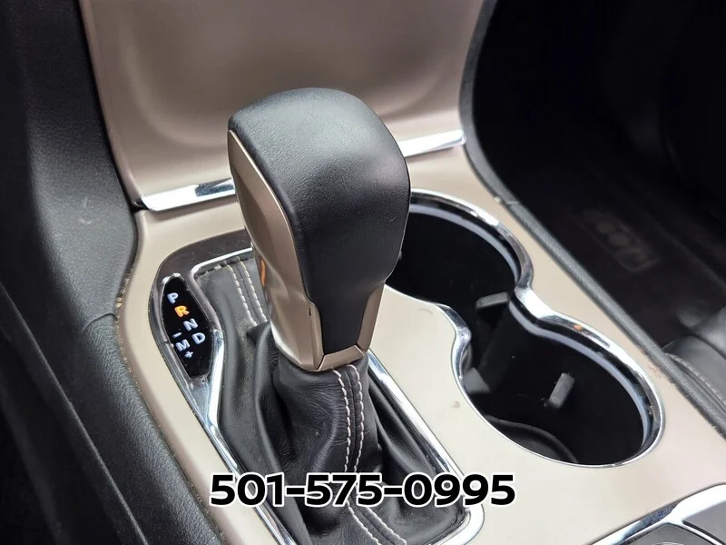 Used 2017 Diamond Black JEEP LIMITED 4X4 image 22