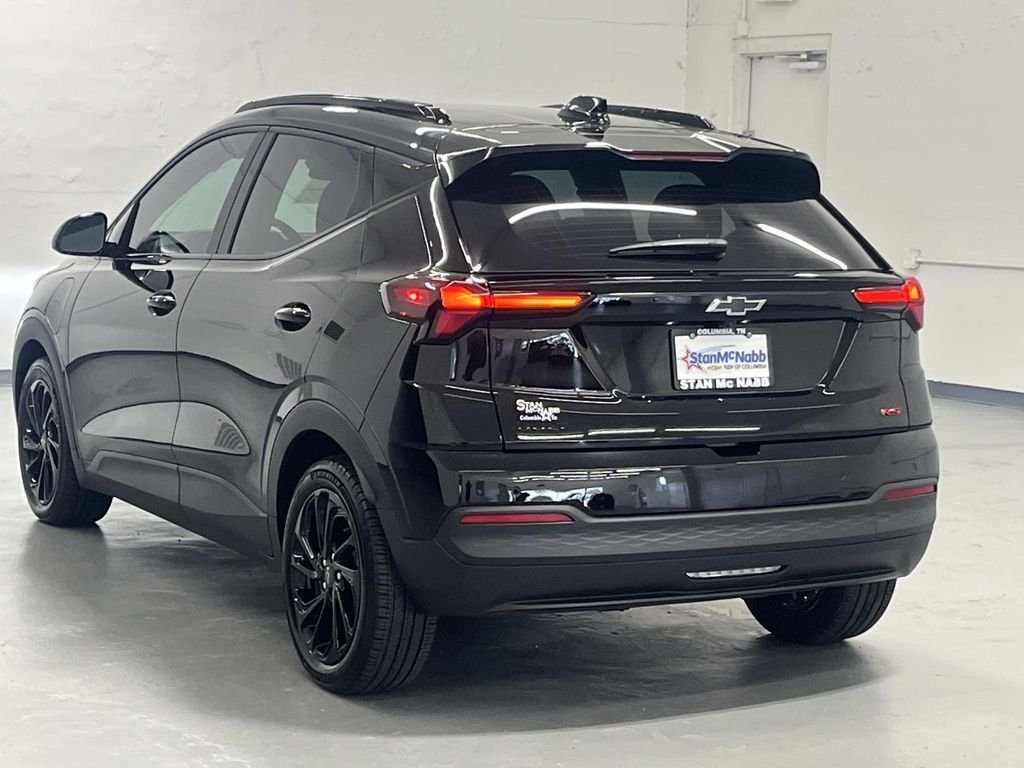 2027 Chevrolet Bolt RS - Photo 6