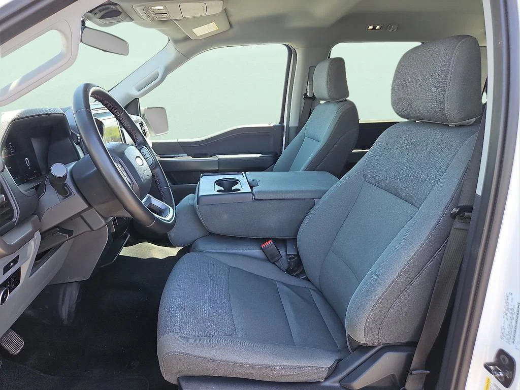 Used 2025  Ford XLT image 11
