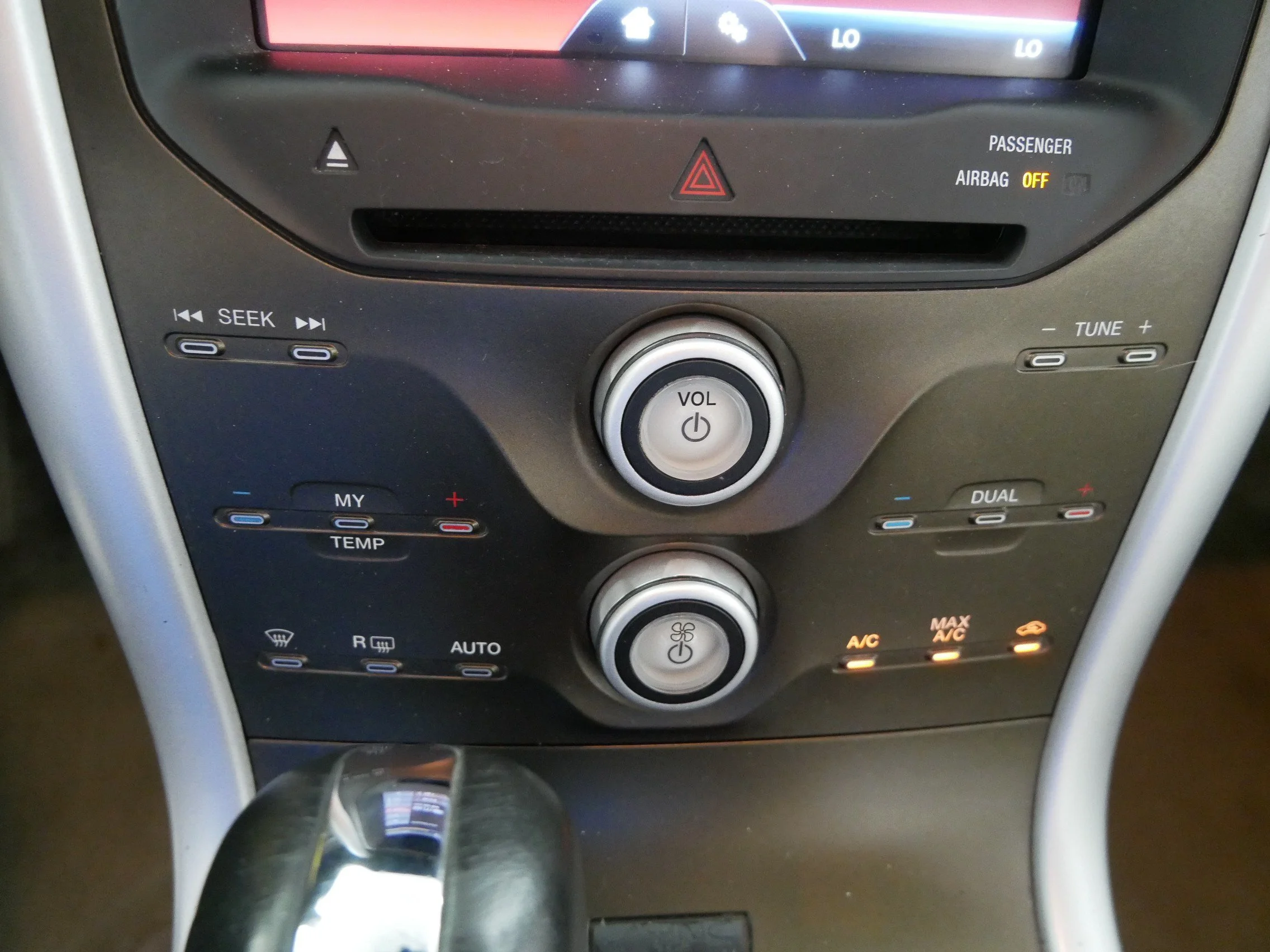 Used 2011 Kona Blue Metallic Ford SEL image 23