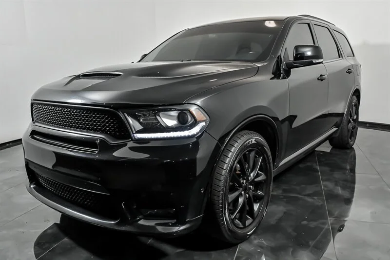 Used 2018 DB Black Crystal Clear Coat Dodge R/T image 5