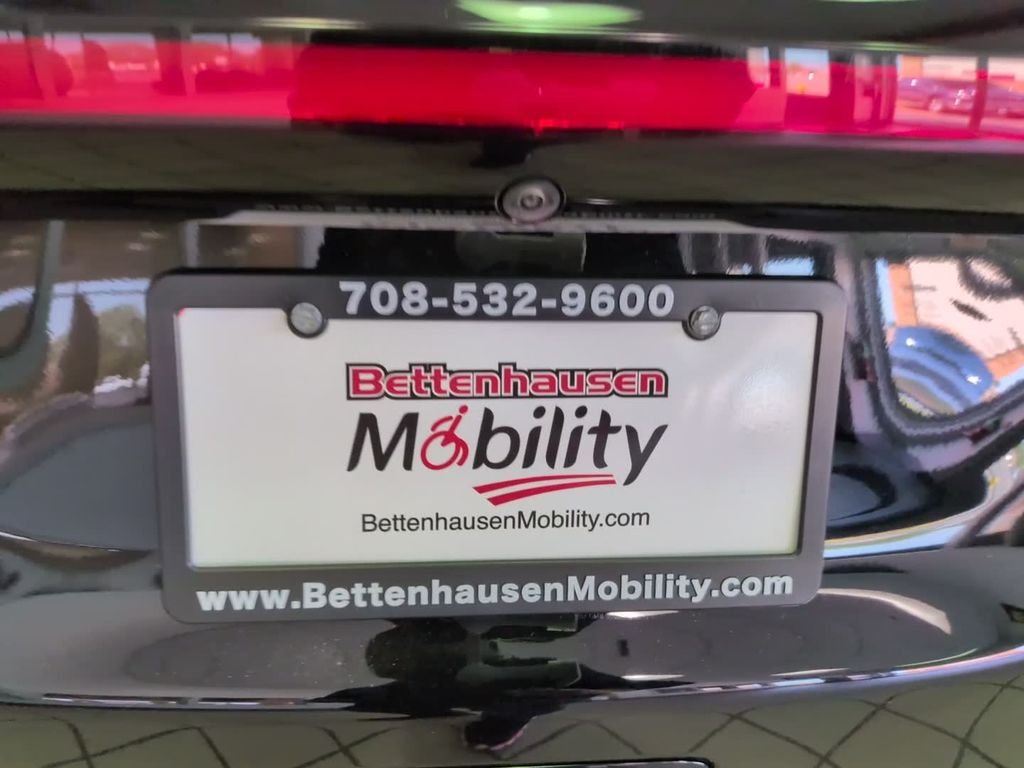 Used 2025 Black Chrysler Mobliity- Braunability - XI image 11