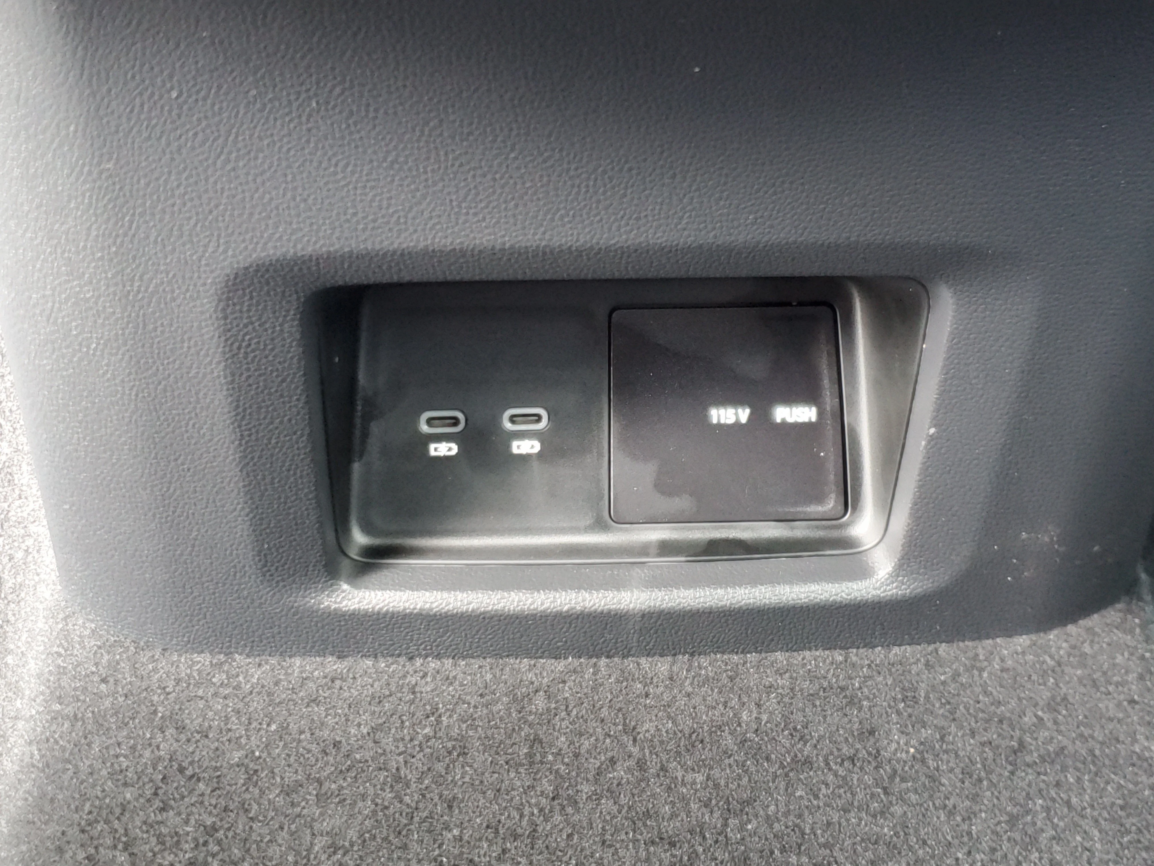 New 2026 Black Volkswagen 2.0T SE w/Technology image 14
