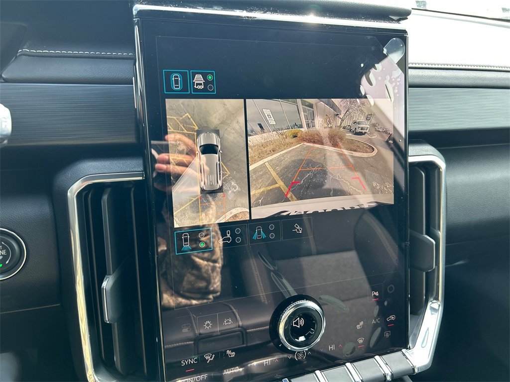 2026 GMC ACADIA - Image 22