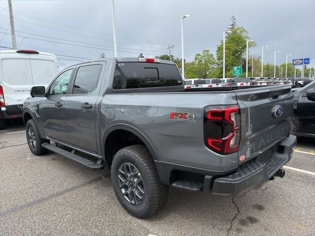 New 2026 Carbonized Gray Metallic Ford XLT image 5
