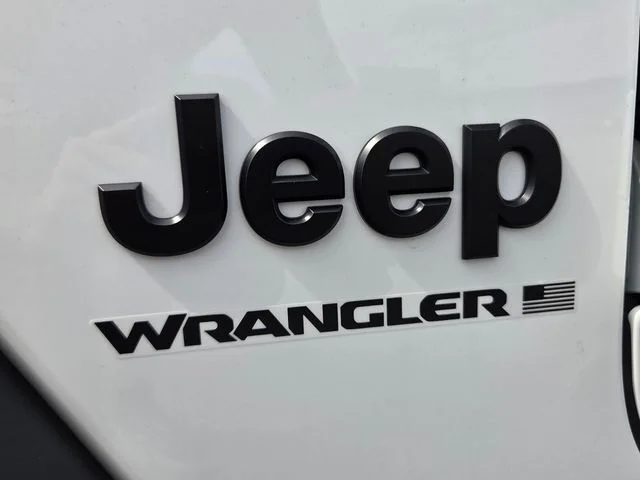 New 2026 Bright White Clear-Coat Exterior Paint Jeep Sport S image 11