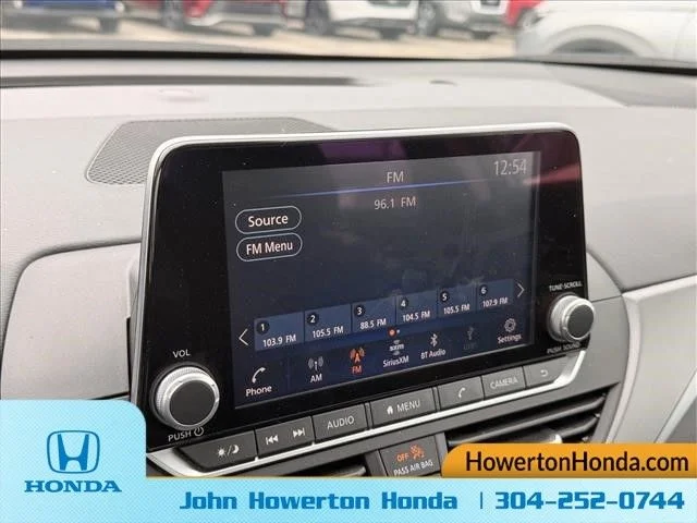 Used 2025 Gray Nissan 2.5 SR image 23