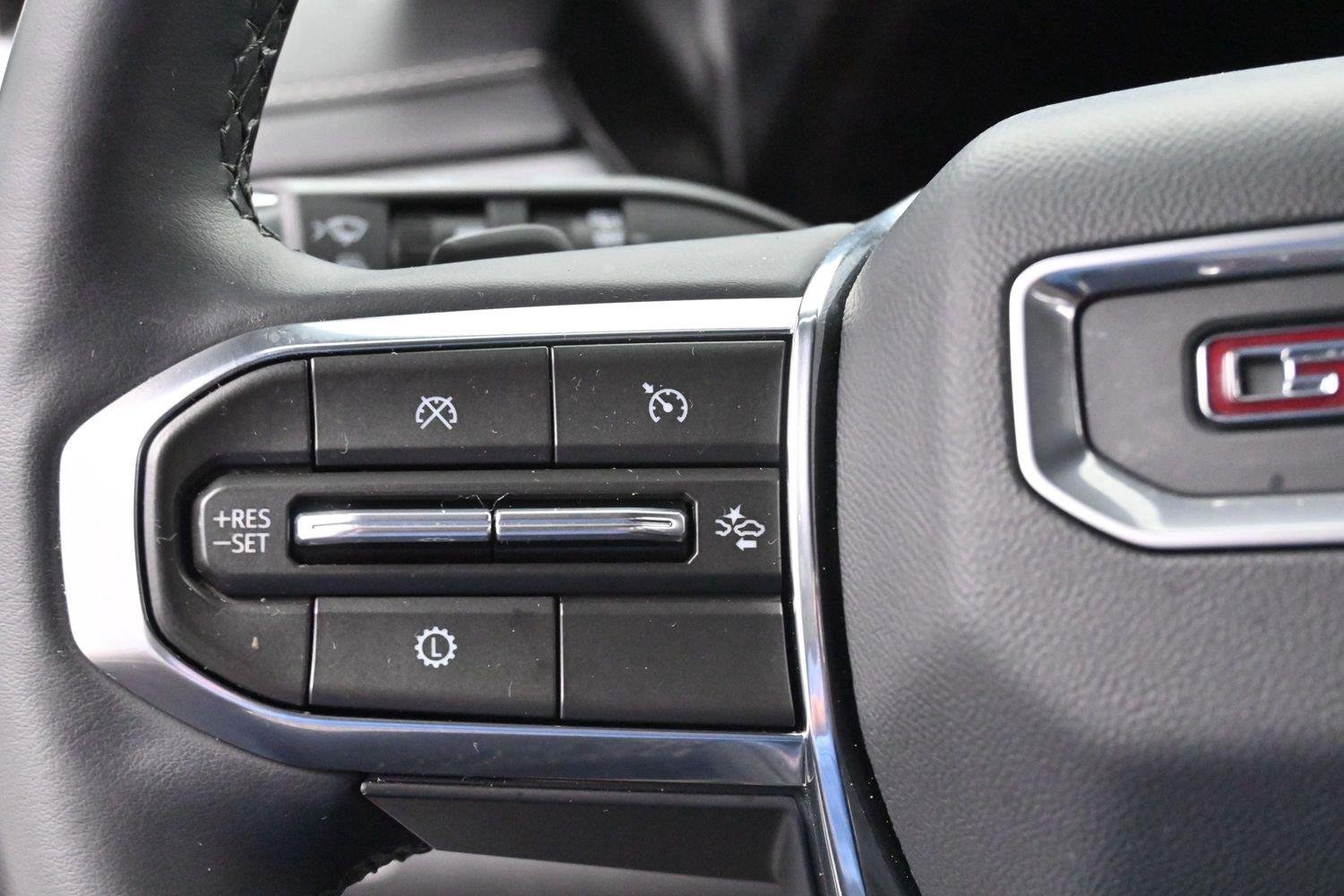 Used 2026 Summit White GMC Elevation image 20