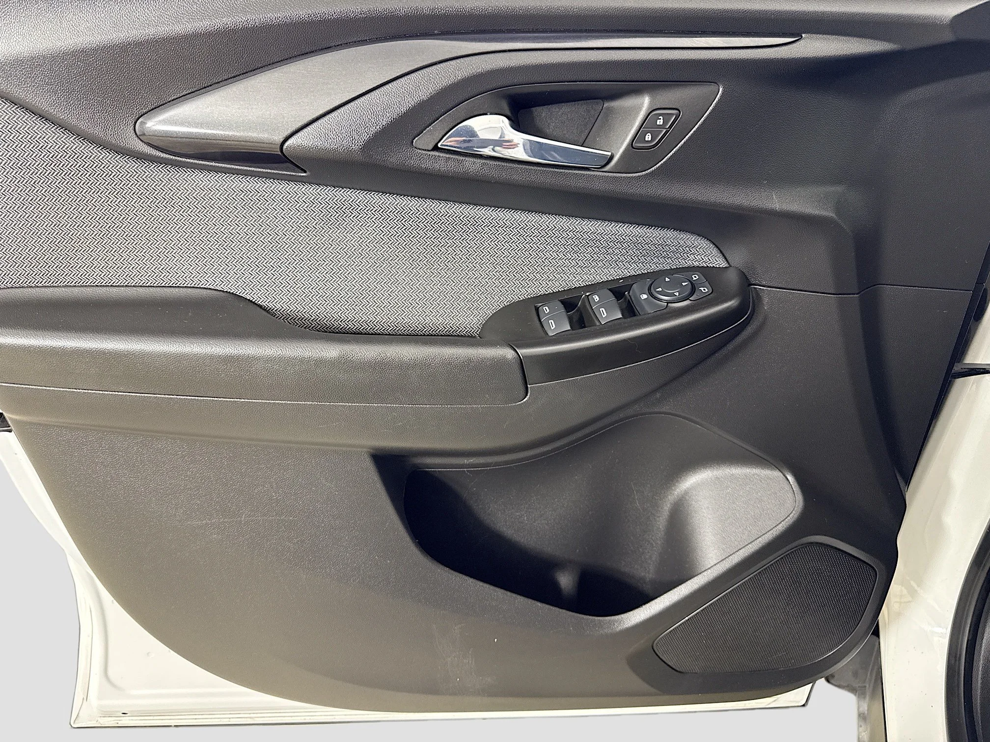 Used 2023 Summit White Chevrolet LS image 19