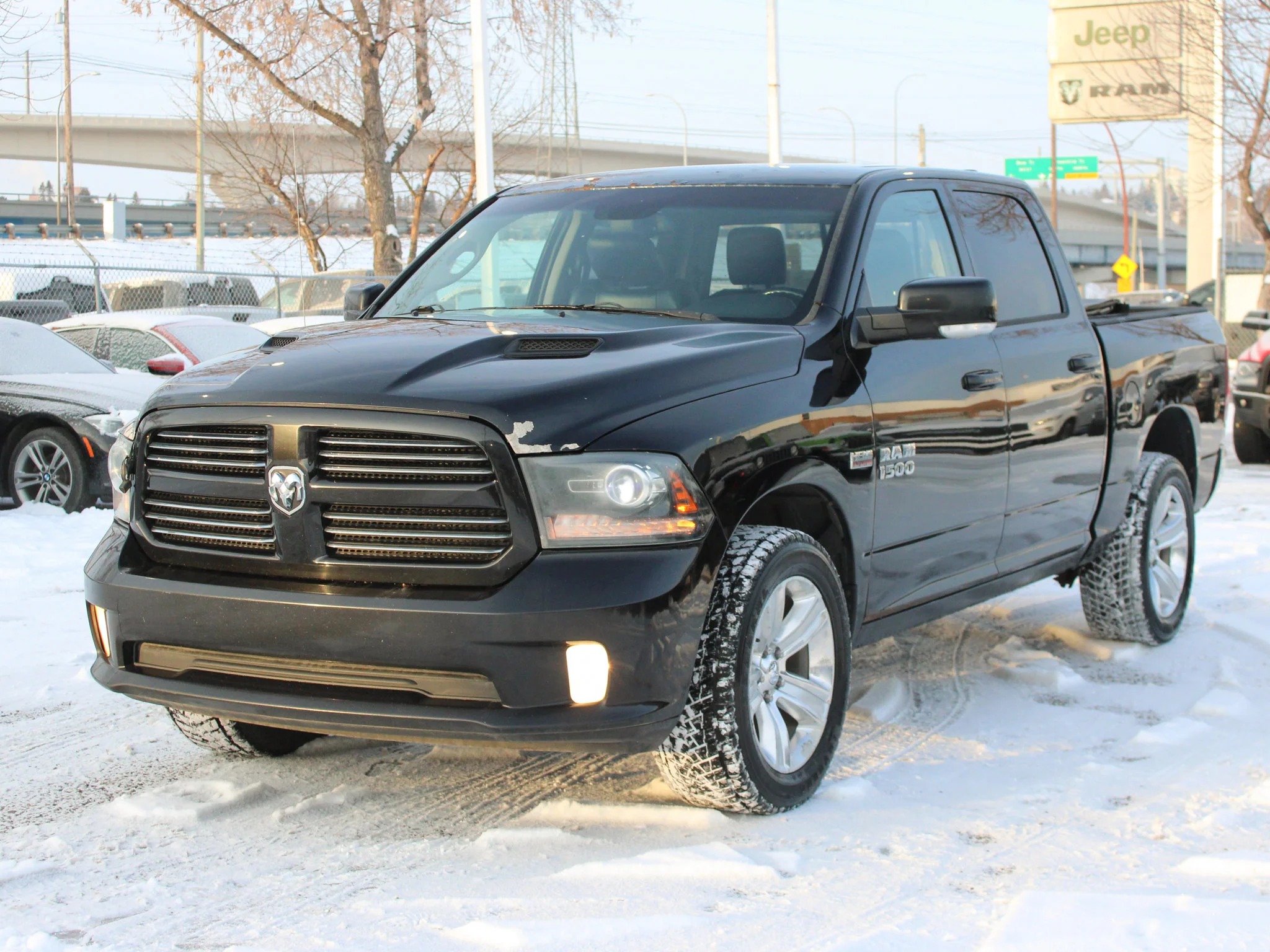 Used 2014 Black RAM Sport * One Owner | HEMI V8 | Heated Seats | Remote Start | Alpine | Mechanic Special image 8
