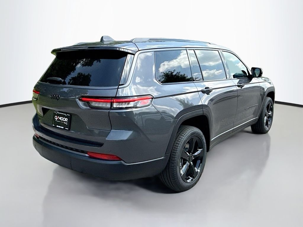 New 2026 Baltic Gray Metallic Clearcoat Jeep Limited image 4