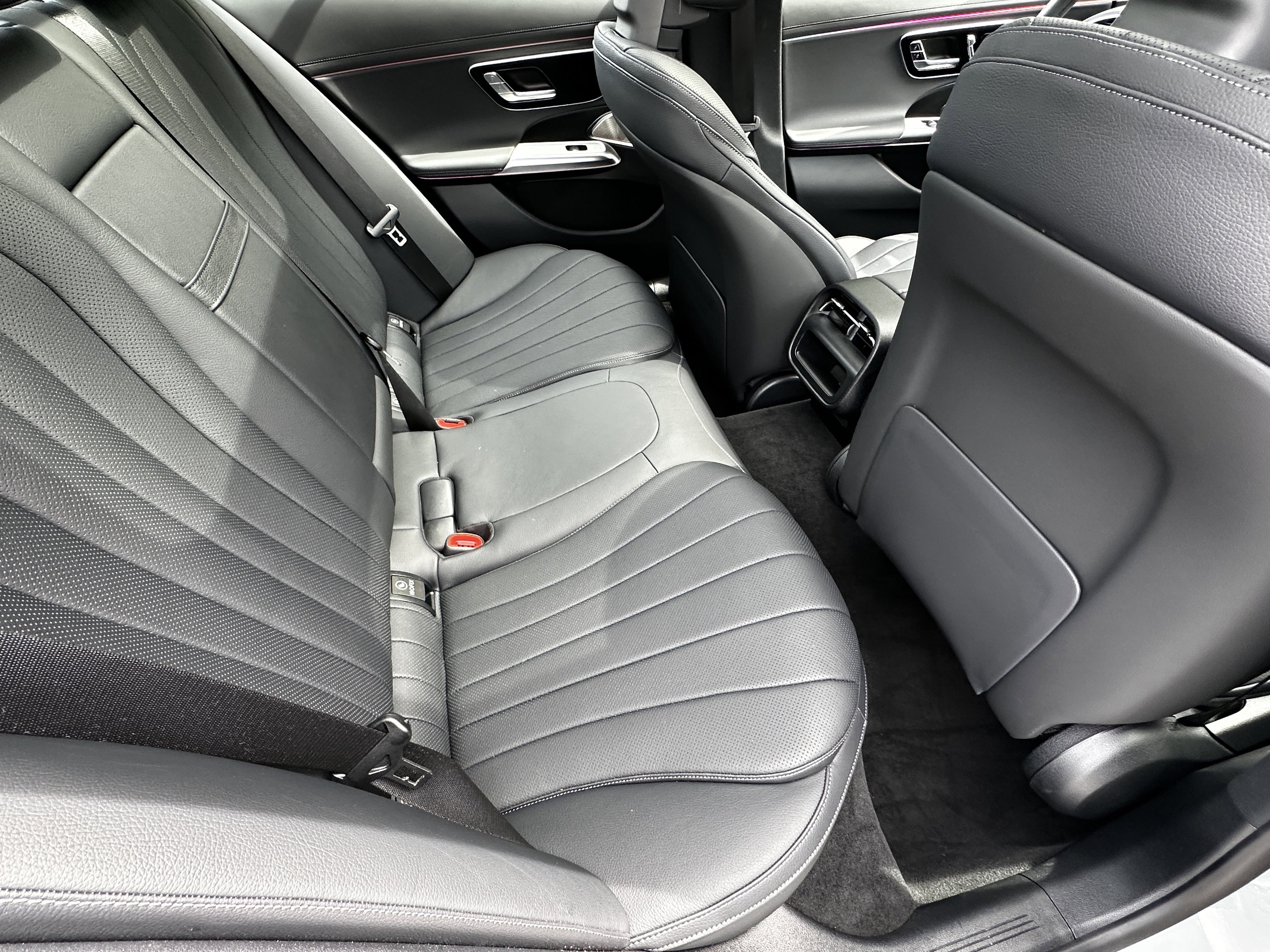 Certified Used 2025 Gray Mercedes-Benz E 350 image 18