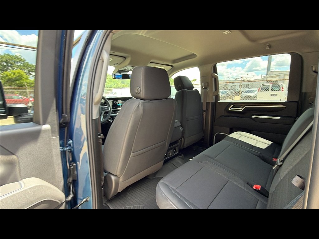 New 2026 Lakeshore Blue Metallic Chevrolet LT image 25