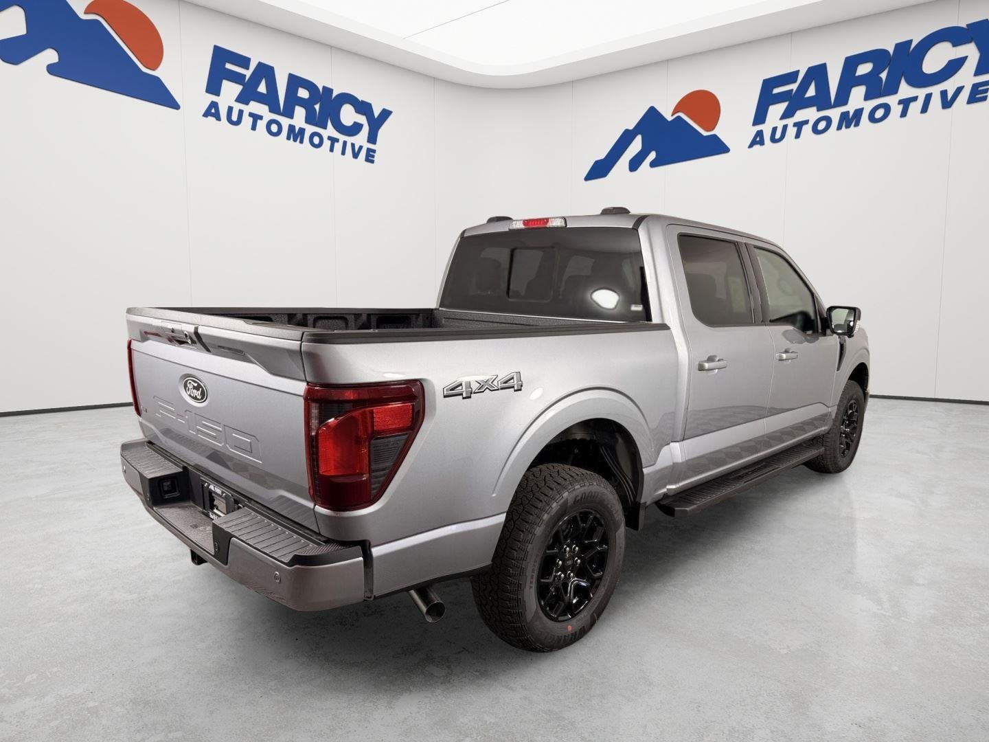 New 2026 Iconic Silver Metallic Ford XLT image 8