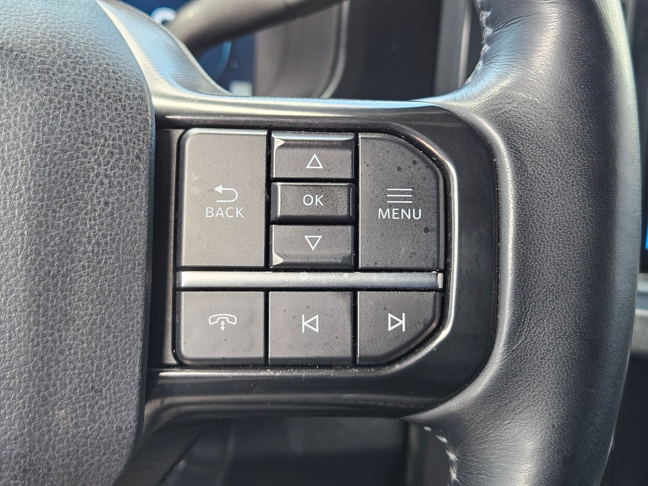 Used 2025 Agate Black Metallic Ford Platinum image 17