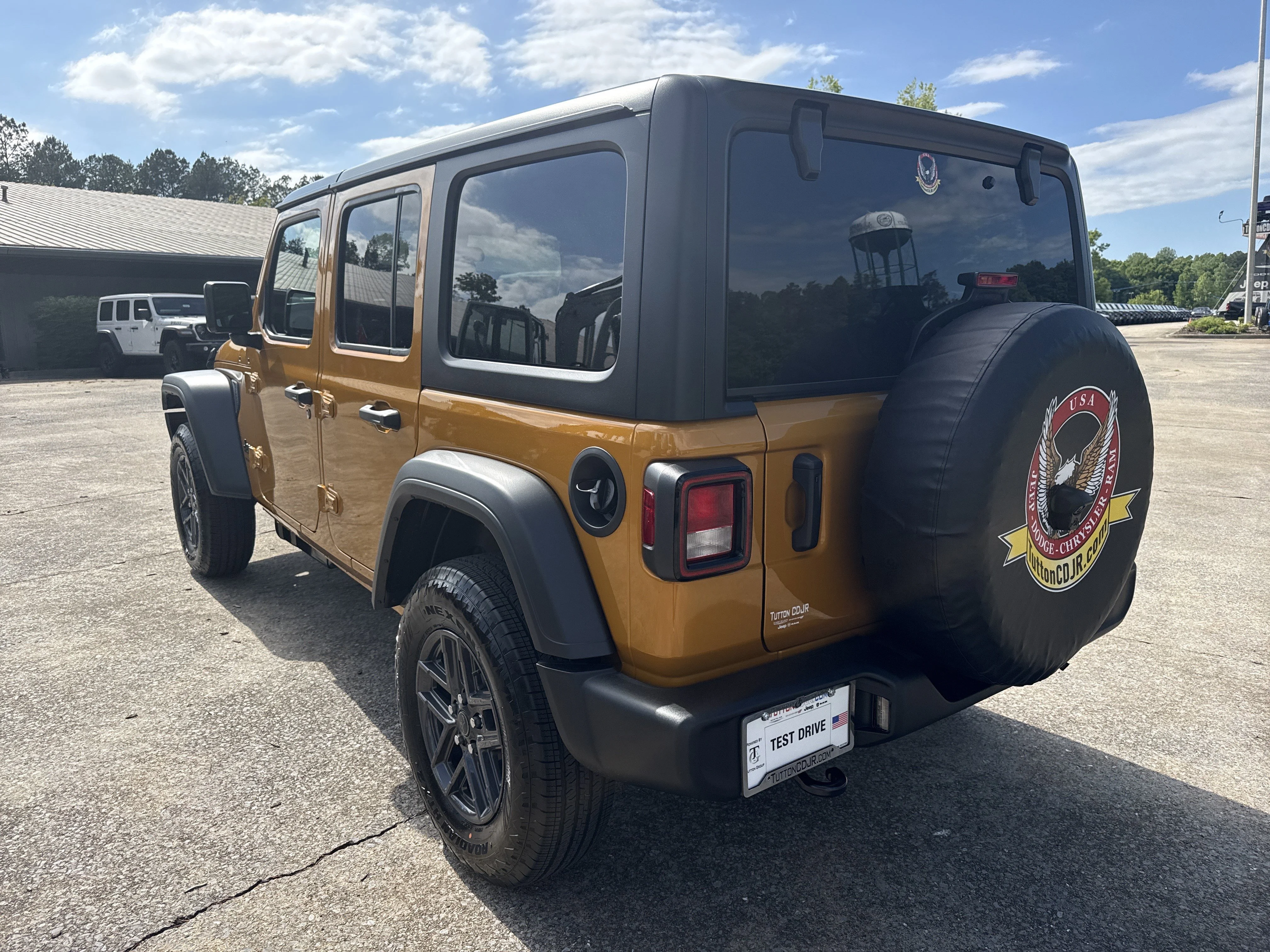 New 2026 Goldilocks Jeep Sport S image 5
